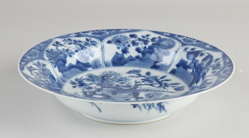 Chinese deep plate Ã˜ 22 cm.