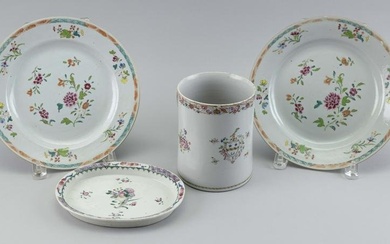 FOUR PIECES OF CHINESE EXPORT PORCELAIN 19th Century