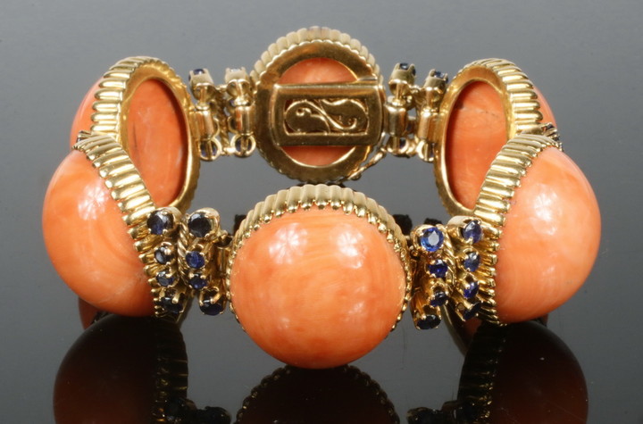 GOLD, CORAL AND BLUE SAPPHIRE BRACELET