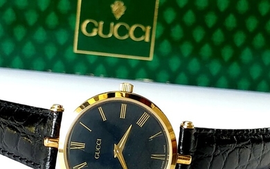 Gucci Wristwatch Roman Numerals Box/Papers