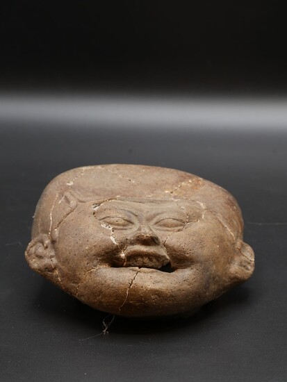 Important masque au visage souriant Terre... - Lot 24 - FW Auction
