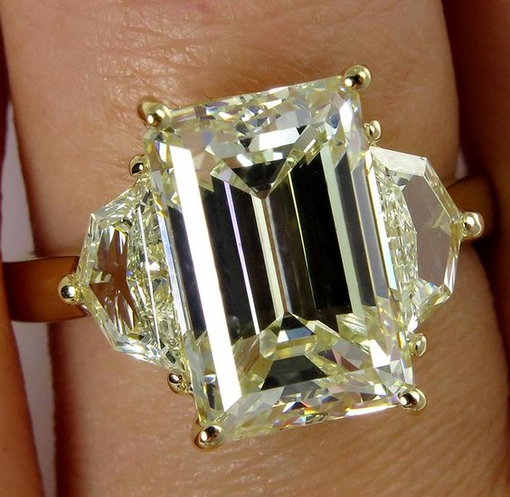 Impressive 6.28ct Vintage Emerald DIAMOND Engagement