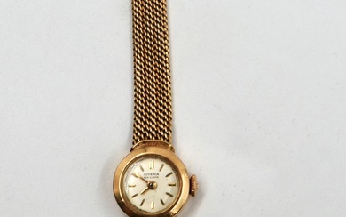 JUVENIA : MONTRE bracelet de dame en or (750),... - Lot 124 - Ferri & Associés
