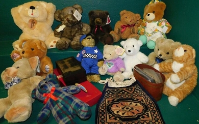 Lot of Vintage Teddy Bears