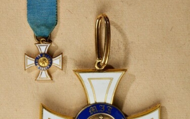 Orden & Ehrenzeichen Deutschland - Prusse : Ordre de la Couronne 2ème classe. La croix...