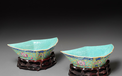 Pair Chinese Export Famille Rose sweetmeat dishes