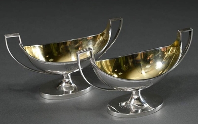 Pair of English George III shuttle-shaped salvers with side handles and engraved monogram "GCG", MM: John Robins, London 1795, silver 925 partially gilt, 210g, h. 8.5cm, slight scratches and signs of usage