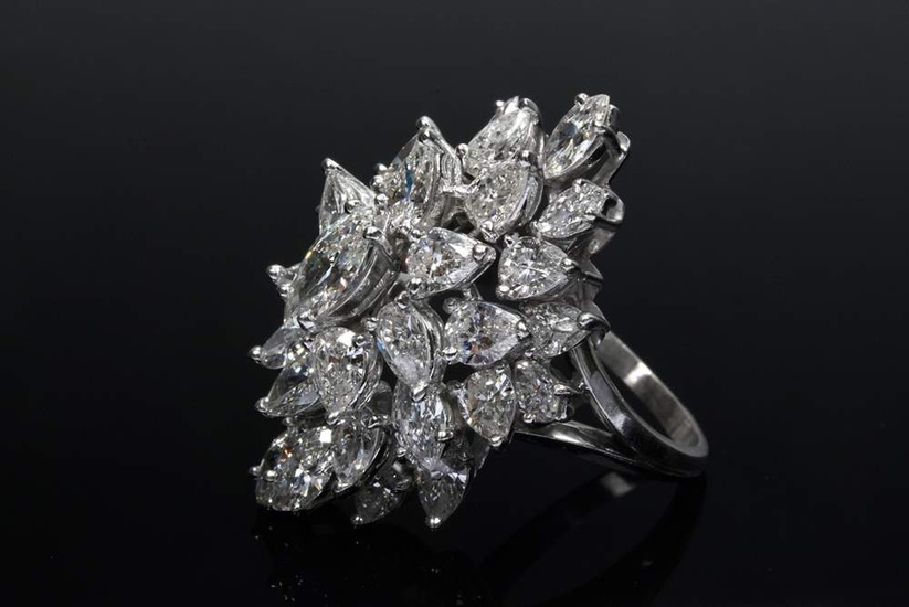 Platinum cocktail ring with navette and drop cut diamonds (total approx. 11,4 ct/SI-P2/W-CR(H-K)), 17,08g, size 59