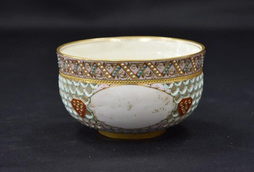 RETICULATED ROYAL WORCESTER BOWL