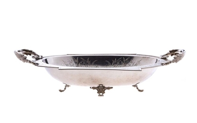 Silver bowl with handle | Silberne Schale mit Henkel