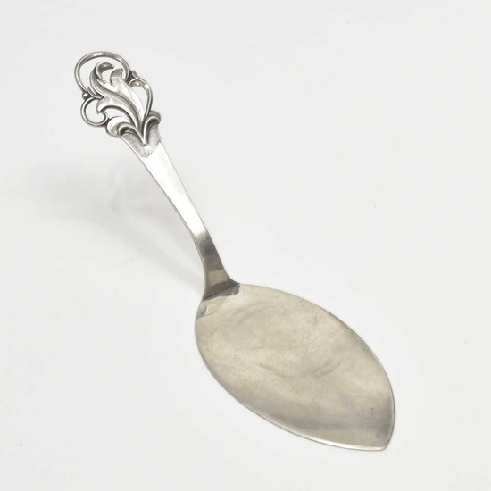 Silver pie-spoon, Copenhagen / Denmark 1936, essayeurs mark J.Sigsgaard Execution...
