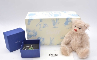 Steiff Germany teddy bear, EAN 681943 'Christmas Bear', boxed with certificate and Swarovski glass Christmas tree.