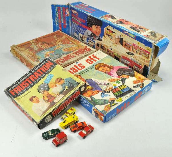 Trio of vintage games plus Hot Wheels Service Center