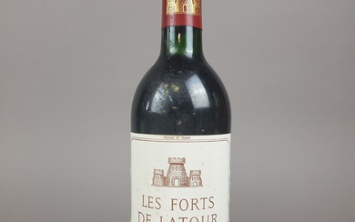 Une bouteille Les forts de Latour, Pauillac, 1989