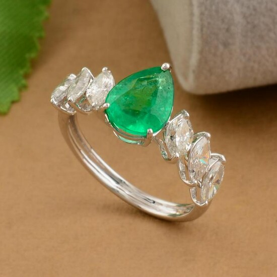 18k White Gold Ring HI/SI Diamond Emerald Jewelry