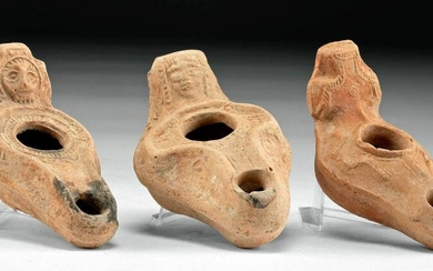 3 Fine Roman Pottery Oil Lamps
