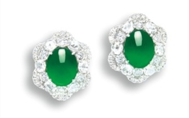 A Pair of Jadeite Cabochon and Diamond Earrings, 天然翡翠配鑽石耳環一對天然翡翠配鑽石耳環一對