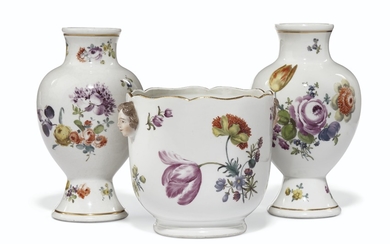 A PAIR OF MEISSEN PORCELAIN VASES AND A COOLER, MID-18TH CENTURY, BLUE CROSSED SWORDS MARKS