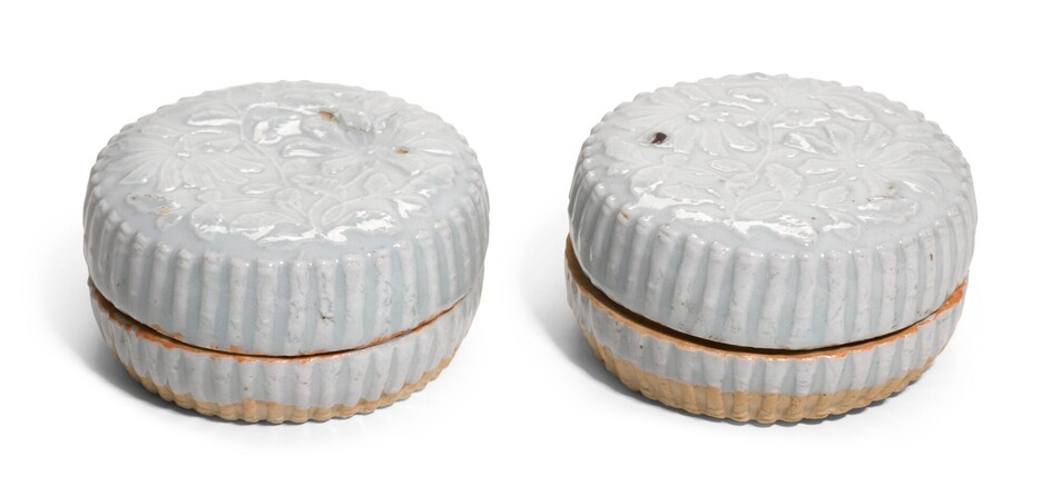 A PAIR OF QINGBAI CIRCULAR BOXES AND COVERS SONG DYNASTY