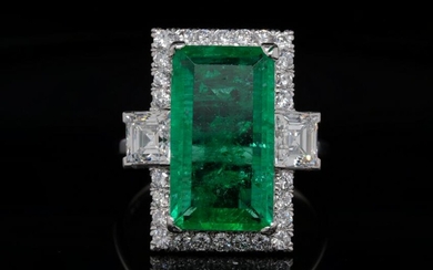 6.00ct Colombian Emerald, 2.00ctw Diamond Plat. Ring
