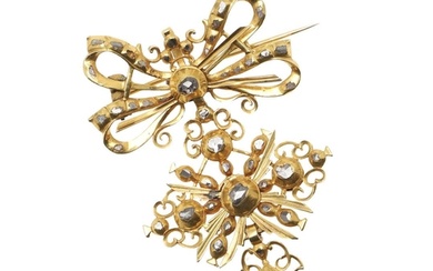 A 19TH CENTURY GOLD AND DIAMOND BROOCH PENDANT. the openwork...