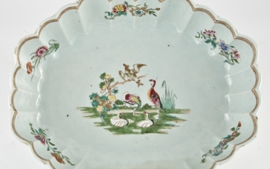 A Chinese Porcelain Scalloped Serving Dish