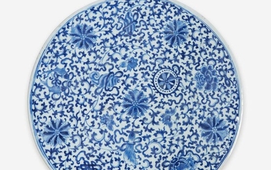 A Chinese blue and white porcelain circular plaque 青花缠枝花卉瓷板