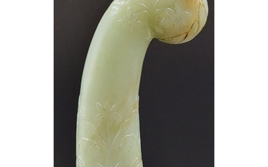 A Fine Mughal Jade Dagger Hilt W/ Gold Inlay 18th C
