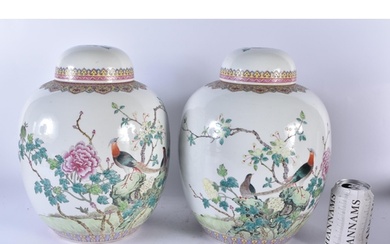 A LARGE PAIR OF EARLY 20TH CENTURY CHINESE FAMILLE ROSE GING...