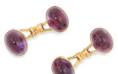 A PAIR OF VINTAGE AMETHYST CUFFLINKS set each with two