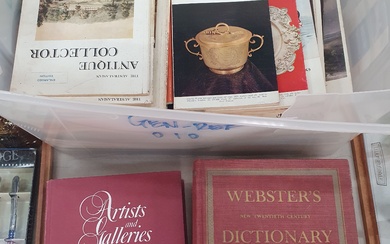 A TUB OF ANTIQUE COLLECTOR PUBLICATIONS AND OTHERS