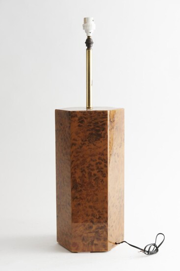 A VINTAGE TABLE LAMP IN THE STYLE OF WILLY RIZZO, 58 CM TOTAL HEIGHT, LEONARD JOEL LOCAL DELIVERY SIZE: SMALL