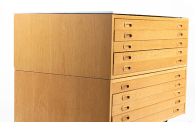 A filing cabinet/architect's cabinet, second half of the 20th century.