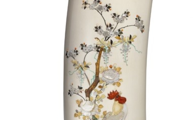 A large Japanese shibayama tusk vase. Meiji 1868–1912. H. 37.5 cm.