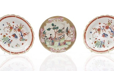 A pair of Barr Worcester porcelain Kakiemon plates