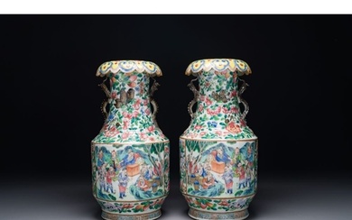 A pair of fine Chinese Canton famille rose 'Water Margin æ°´...