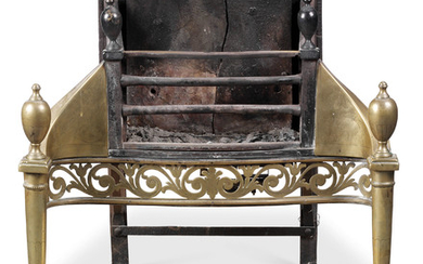 AN ENGLISH BRASS AND BLACKED-IRON SERPENTINE FIREGRATE, 19TH CENTURY