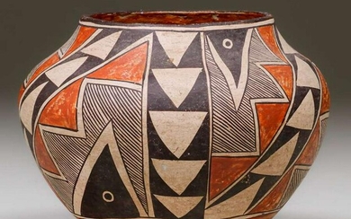 Acoma Pueblo Arrowhead & Bird's Eye Polychrome Jar