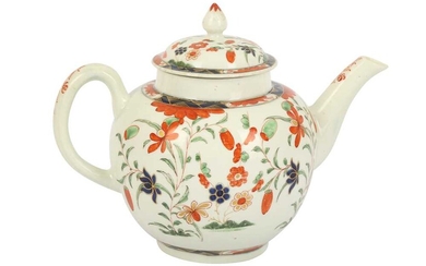 An 18th century Worcester porcelain tea pot and cover, circa. 1770