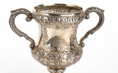 An Irish William IV sterling silver cup - Dublin 1830-1831,...