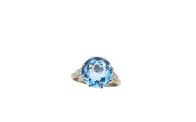 An early 20th century aquamarine and diamond ring