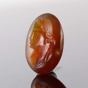 Ancient Roman Carnelian Intaglio, with a beardless male bust - 15.77 mm - (1)