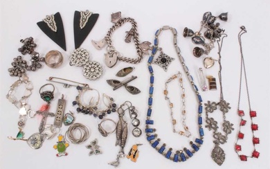 Antique and later silver jewellery etc