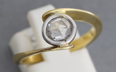 Bague en or ornée d’un diamant taillé en rose - Poids brut : 4,4 g...