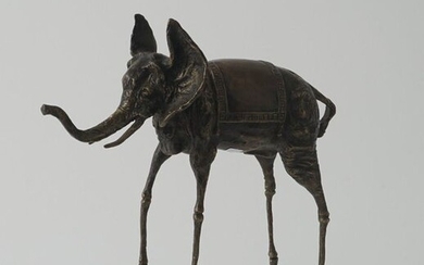 Bronze sculpture, Elephant on spiders legs after Dali, 21st century, h. 29,5 cm.