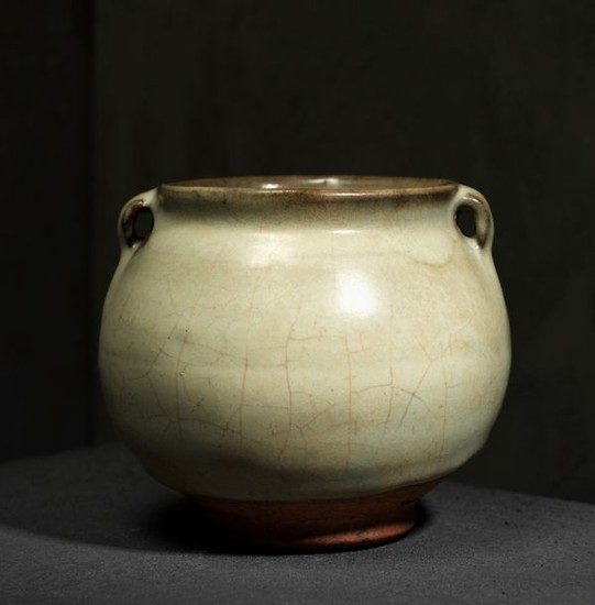 China two-handled globular jar. Yuan Dynasty (1279-1368) Junyao...