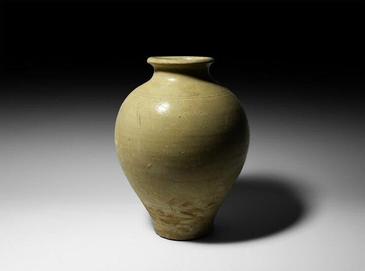Chinese Tang Glazed White Ware Jar