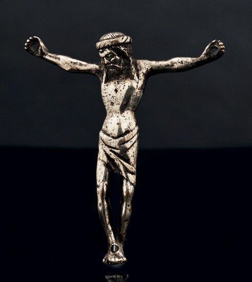 Christ en bronze argenté, fonte creuse. Tête... - Lot 25 - Pierre Bergé & Associés