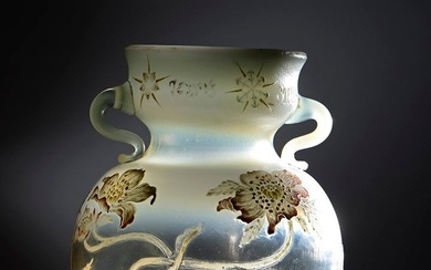 Emile GaLLE (1846-1904). Important vase en verre double à décor dégagé à l'acide et émaillé...