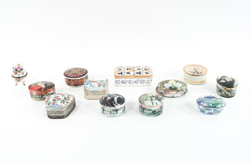 GROUPING OF DECORATIVE PORCELAIN BOXES